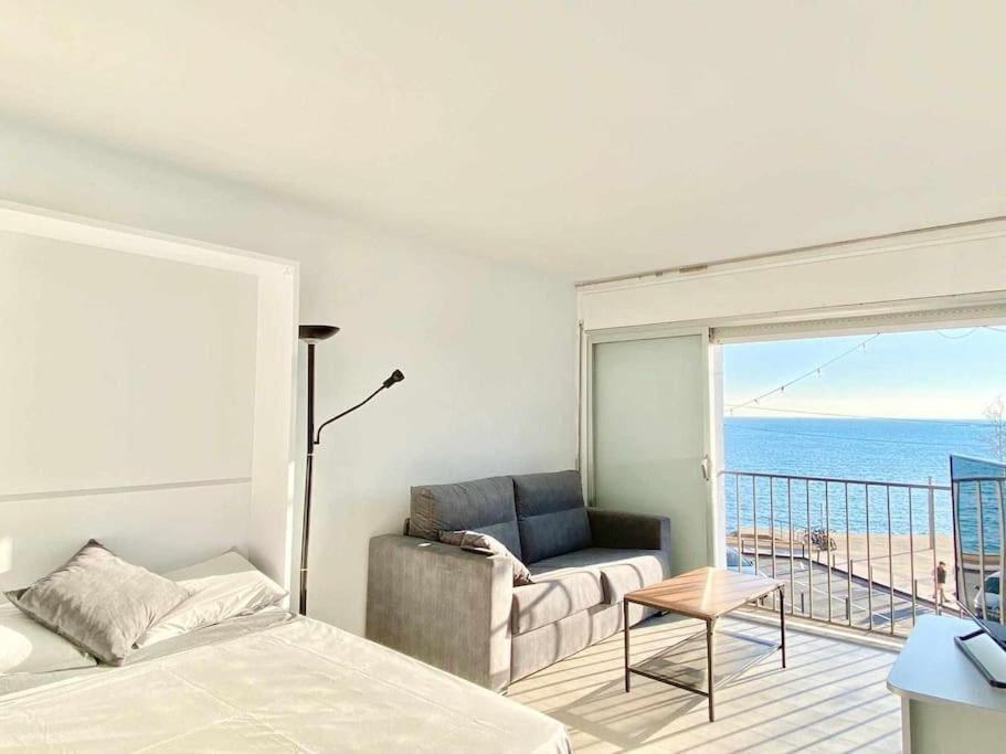 Estudio Frente Al Mar En Roses Con Vistas Exterior photo